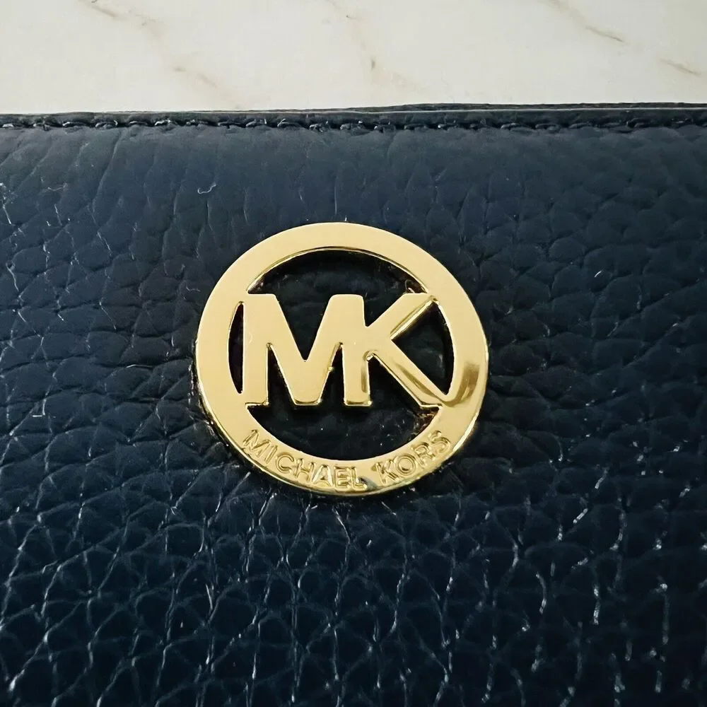 MICHAEL KORS Fulton Navy Flat Multi Function Phone Case Zip Wallet Wristlet